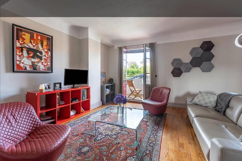 Appartamento Exceptionnel 3 Pieces Art Deco En Dernier Etage Avec Garage Prive Centre Biarritz Esterno foto